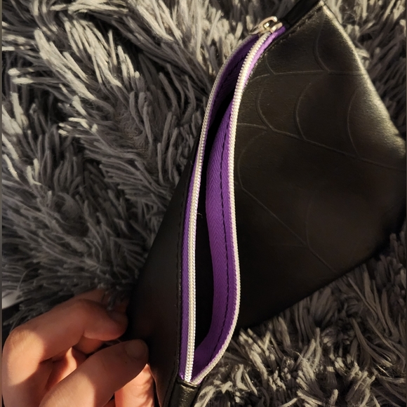 Ipsy spiderweb cosmetic bag - Picture 6 of 6